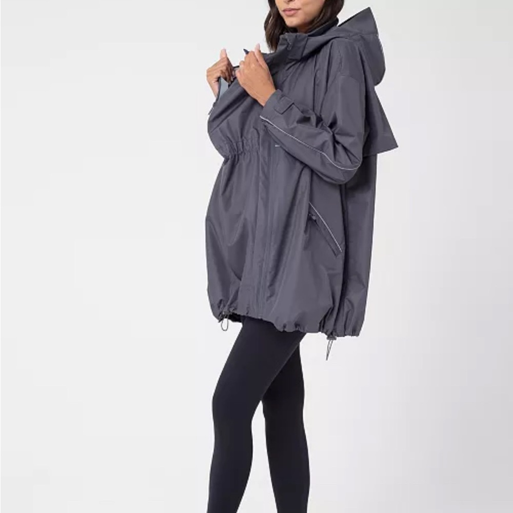 Seraphine 6 in 1 maternity, postpartum and baby wearing jacket. Size 4